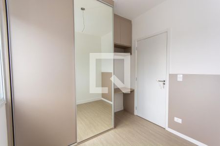 Quarto 1 de apartamento para alugar com 2 quartos, 60m² em Santa Cândida, Curitiba