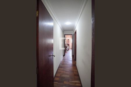 Corredor de casa para alugar com 2 quartos, 94m² em Santa Branca, Belo Horizonte