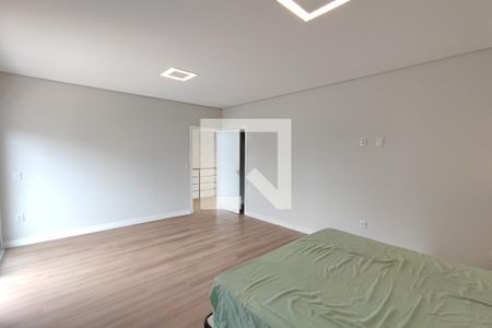 Suíte master de casa de condomínio para alugar com 3 quartos, 360m² em Swiss Park, Campinas