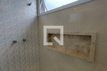 Banheiro Suíte master de casa de condomínio à venda com 3 quartos, 360m² em Swiss Park, Campinas