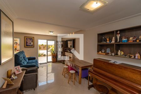 Casa de condomínio à venda com 200m², 3 quartos e 4 vagasSala de Estar/Jantar 