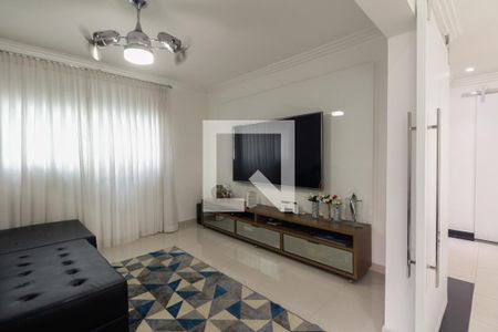 Sala de TV de casa à venda com 4 quartos, 390m² em Jardim Textil, São Paulo