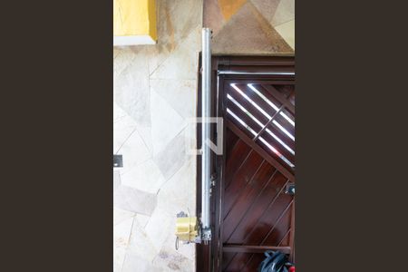 Casa à venda com 380m², 4 quartos e 2 vagas Casa à venda com 380m², 4 quartos e 2 vagasGaragem