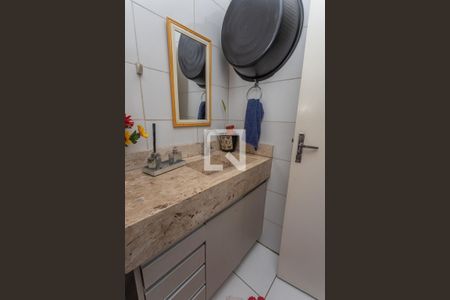 Apartamento à venda com 47m², 2 quartos e sem vaga Apartamento à venda com 47m², 2 quartos e sem vagaBanheiro