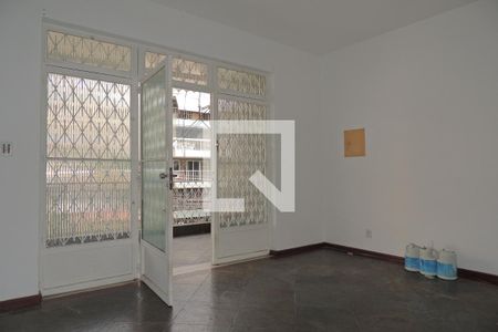 Sala de casa à venda com 3 quartos, 215m² em Freguesia (Jacarepaguá), Rio de Janeiro