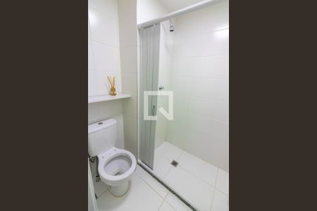 Banheiro de apartamento à venda com 1 quarto, 53m² em Santo Amaro, São Paulo