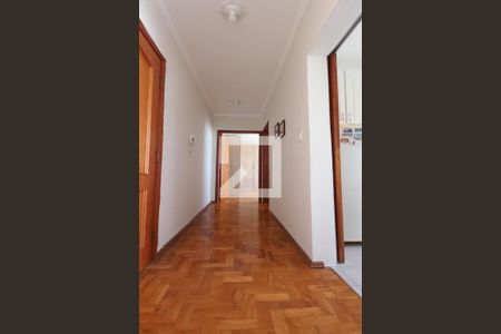 Corredor  de apartamento à venda com 1 quarto, 50m² em Centro, Campinas