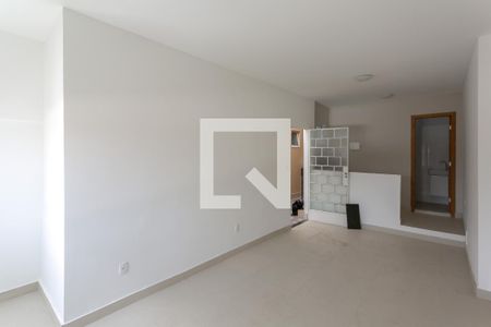 Quarto de kitnet/studio para alugar com 1 quarto, 21m² em Carlos Prates, Belo Horizonte