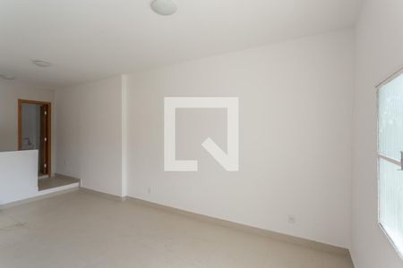 Quarto de kitnet/studio para alugar com 1 quarto, 21m² em Carlos Prates, Belo Horizonte