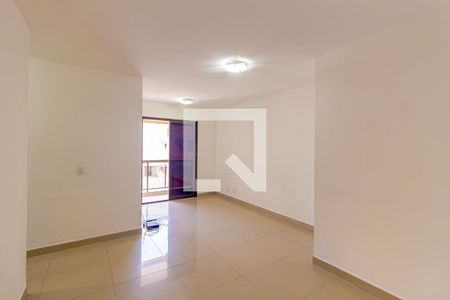 Sala de apartamento para alugar com 3 quartos, 69m² em Campo Grande, Rio de Janeiro