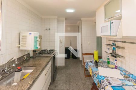 Apartamento à venda com 128m², 4 quartos e 3 vagas Apartamento à venda com 128m², 4 quartos e 3 vagasCozinha