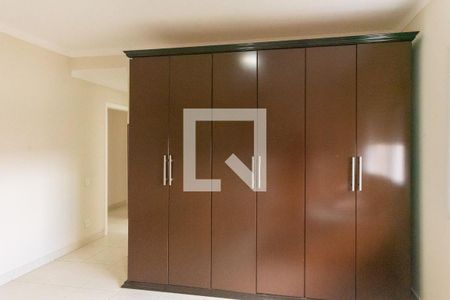 Apartamento à venda com 128m², 4 quartos e 3 vagas Apartamento à venda com 128m², 4 quartos e 3 vagasSuíte 2