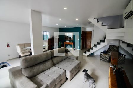 Sala de casa à venda com 4 quartos, 340m² em Vargem Grande, Rio de Janeiro