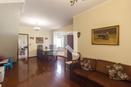 Sala de casa à venda com 3 quartos, 150m² em Jardim Rizzo, São Paulo