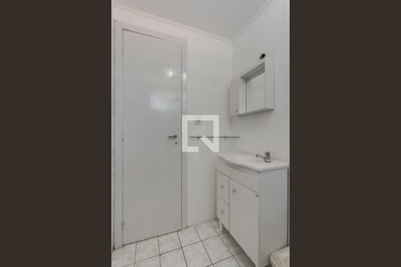 Banheiro da Suíte de apartamento para alugar com 1 quarto, 50m² em Higienópolis, Porto Alegre