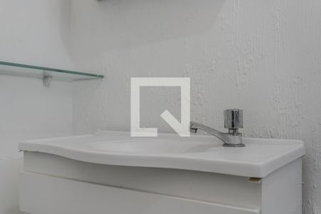 Banheiro da Suíte de apartamento para alugar com 1 quarto, 50m² em Higienópolis, Porto Alegre