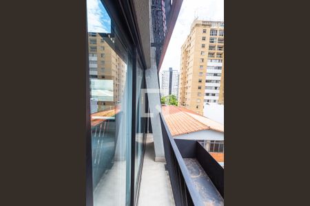 Varanda da Sala/Cozinha/Área de Serviço de apartamento para alugar com 1 quarto, 80m² em Savassi, Belo Horizonte