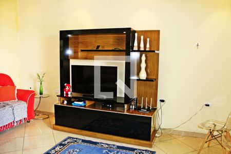 Sala de casa à venda com 2 quartos, 210m² em Vila Regina ( Zona Leste), São Paulo