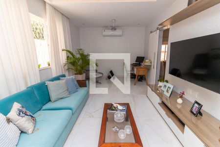 Sala de casa à venda com 3 quartos, 122m² em Cachambi, Rio de Janeiro