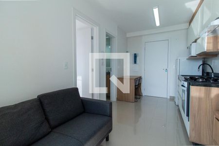 Sala/Cozinha de apartamento para alugar com 1 quarto, 28m² em Portão, Curitiba