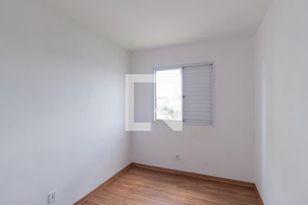 Quarto 1 de apartamento para alugar com 2 quartos, 44m² em Parque Jandaia, Carapicuíba