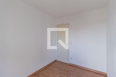 Quarto 1 de apartamento para alugar com 2 quartos, 44m² em Parque Jandaia, Carapicuíba