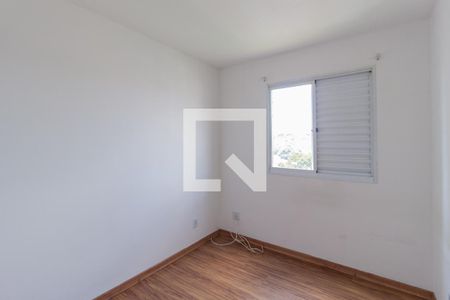 Quarto 2 de apartamento para alugar com 2 quartos, 44m² em Parque Jandaia, Carapicuíba