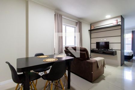 Sala/Cozinha de kitnet/studio para alugar com 1 quarto, 30m² em Água Verde, Curitiba