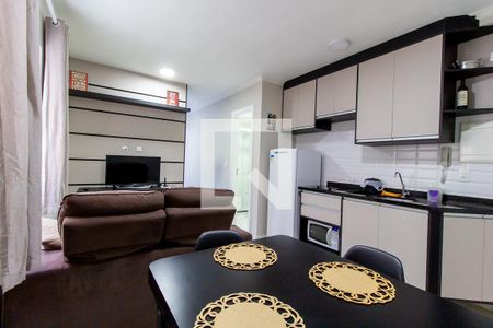 Sala/Cozinha de kitnet/studio para alugar com 1 quarto, 30m² em Água Verde, Curitiba