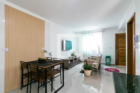 Casa de condomínio à venda com 65m², 2 quartos e 2 vagasSala / Cozinha