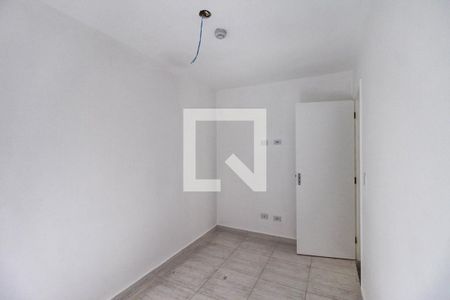 Quarto 1 de apartamento para alugar com 2 quartos, 44m² em Jardim Iva, São Paulo