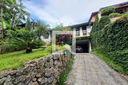 Fachada de casa à venda com 4 quartos, 450m² em São Francisco, Niterói