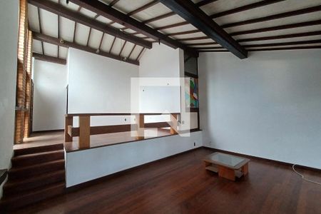 Sala de casa à venda com 4 quartos, 450m² em São Francisco, Niterói