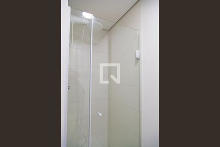 Banheiro de kitnet/studio para alugar com 1 quarto, 24m² em Vila da Saúde, São Paulo