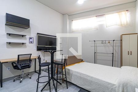 Quarto de kitnet/studio para alugar com 1 quarto, 25m² em Jardim Ivana, São Paulo