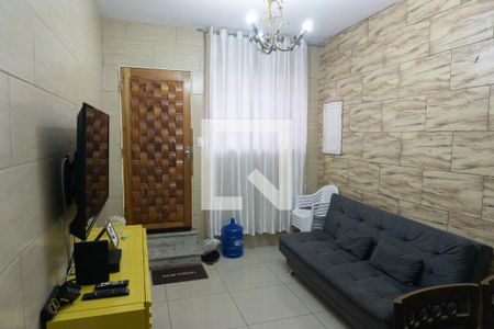 Casa à venda com 240m², 4 quartos e sem vagaSala