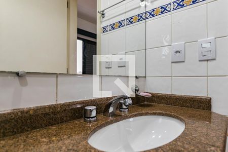 Banheiro  de kitnet/studio para alugar com 1 quarto, 25m² em Vila Oliveira, Mogi das Cruzes