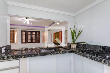 Cozinha de casa para alugar com 4 quartos, 640m² em Jundiapeba, Mogi das Cruzes