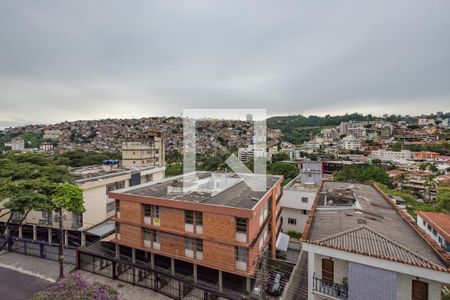 Sala 1 de apartamento para alugar com 3 quartos, 115m² em Vila Paris, Belo Horizonte