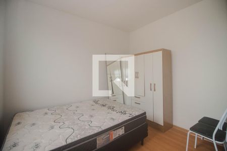 Quarto de apartamento para alugar com 1 quarto, 44m² em Rubem Berta, Porto Alegre