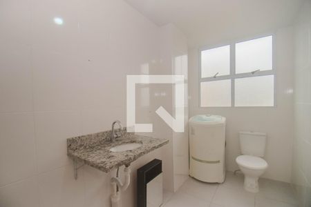 Banheiro de apartamento para alugar com 1 quarto, 44m² em Rubem Berta, Porto Alegre