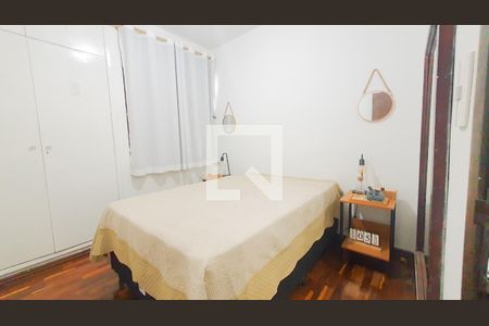 Quarto 01 de apartamento para alugar com 3 quartos, 84m² em Serra, Belo Horizonte