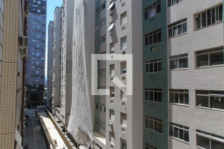 Vista de apartamento para alugar com 2 quartos, 90m² em Gonzaga, Santos