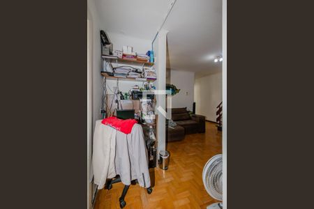 Corredor de apartamento à venda com 2 quartos, 222m² em Santana, Porto Alegre