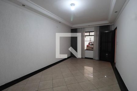 Sala de casa à venda com 3 quartos, 180m² em Vila Carlos de Campos, São Paulo