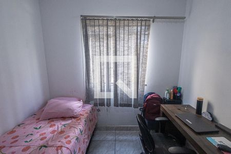 Quarto 2 de apartamento para alugar com 2 quartos, 43m² em São João Batista (venda Nova), Belo Horizonte