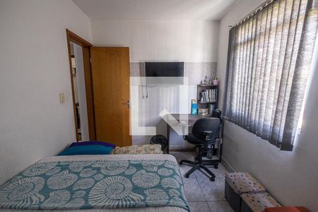 Quarto 1 de apartamento para alugar com 2 quartos, 43m² em São João Batista (venda Nova), Belo Horizonte