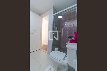 Banheiro da Suíte de apartamento à venda com 3 quartos, 110m² em Cambuí, Campinas