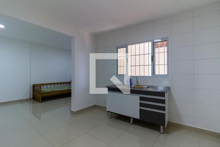 Cozinha de casa para alugar com 1 quarto, 55m² em Vila Anglo Brasileira, São Paulo