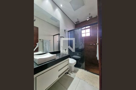 Casa à venda com 2 quartos, 180m² em Heliópolis, Belo Horizonte